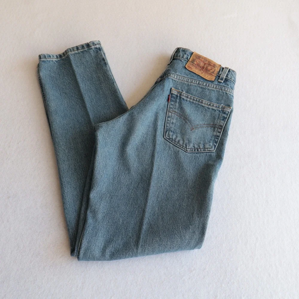 Vintage 90s Levis 550 Relaxed Fit Tapered Leg Blue Jeans 29x34 (Fits 26x33.5)